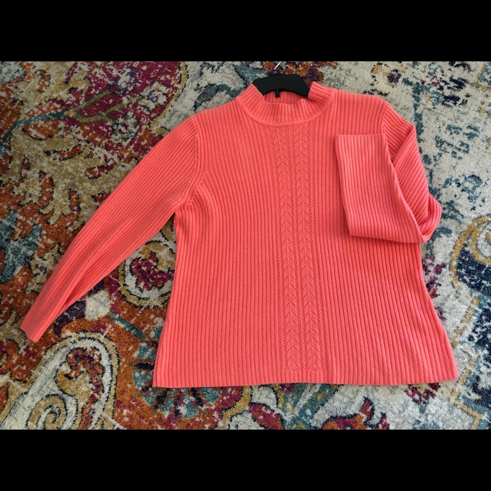 Salmon cable knit sweater‼️